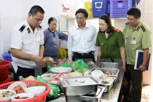 Hà Nội: Trong 1 năm xử phạt hơn 14 tỷ đồng các sơ sở vi phạm an toàn thực phẩm