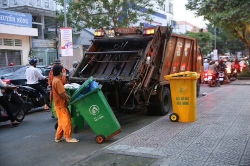 TP.HCM: Đưa ra nhiều yêu cầu về xe chở rác