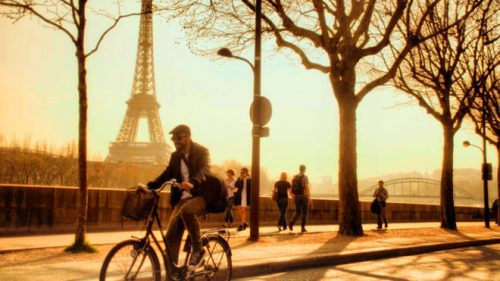 Paris: Cấm ô tô tại khu vực trung tâm thành phố để cải thiện chất lượng không khí