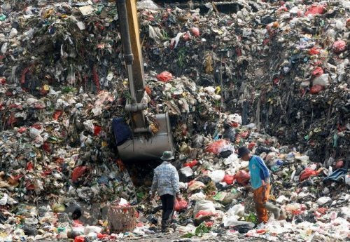 Malaysia cấm nhập khẩu rác thải không thể tái chế