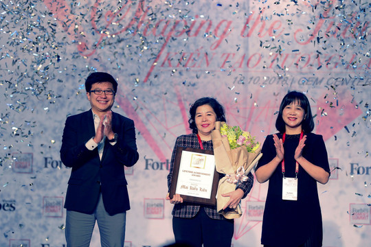 Người phụ nữ duy nhất được Forbes Việt Nam vinh danh với giải thưởng “thành tựu trọn đời” là Tổng Giám đốc Vinamilk