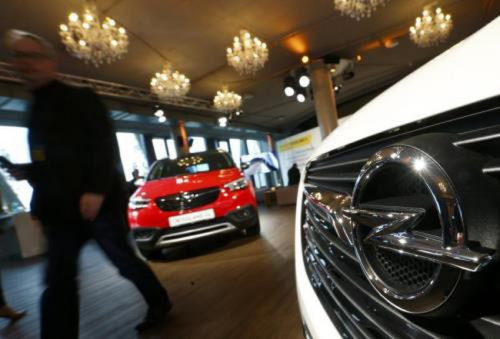 Hãng Opel bị yêu cầu triệu hồi 73.000 xe do gian lận khí thải