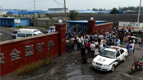 Trung Quốc: Hầm mỏ rung chuyển khiến 22 người mắc kẹt