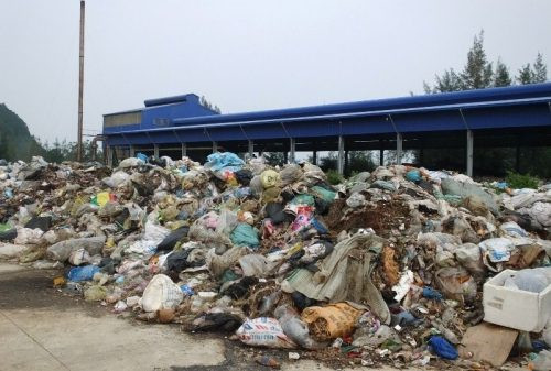 Thanh Hóa: Người dân khốn khổ vì nhà máy rác ngừng hoạt động