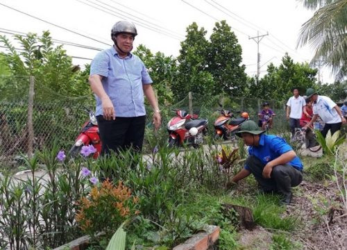 Ra quân thực hiện vệ sinh môi trường tại Phước Long