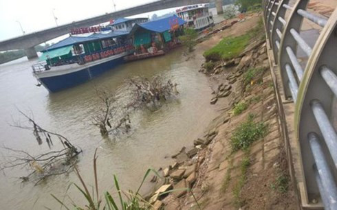 Thanh Hóa: Đê kè sông Mã bị sạt lở nghiêm trọng