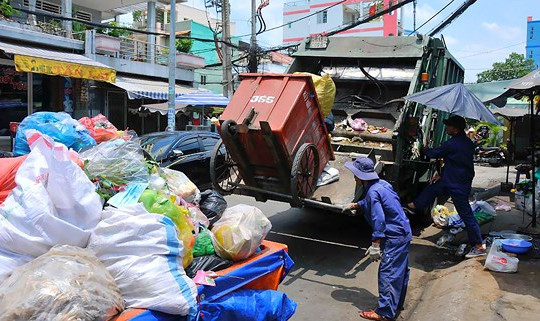 Hà Nội sửa đổi giá dịch vụ thu gom, vận chuyển rác thải sinh hoạt từ ngày 12/11