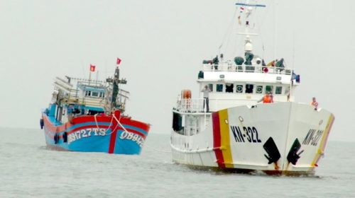 Quảng Bình : Cứu nạn thành công tàu cá và 19 ngư dân
