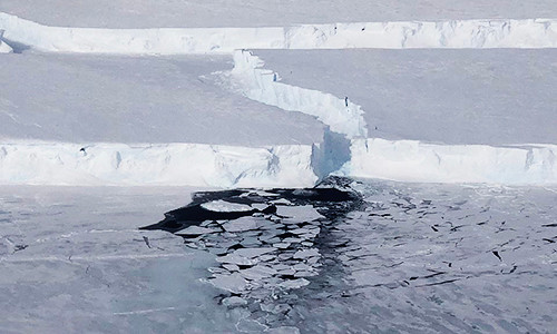 “Thành phố băng” trôi 225 km2 tách khỏi Nam Cực
