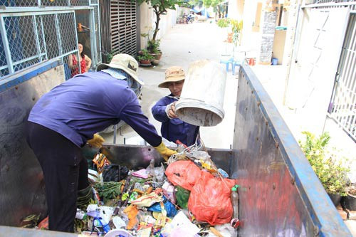 TP.HCM: Không phân loại rác, người dân có thể bị phạt tiền