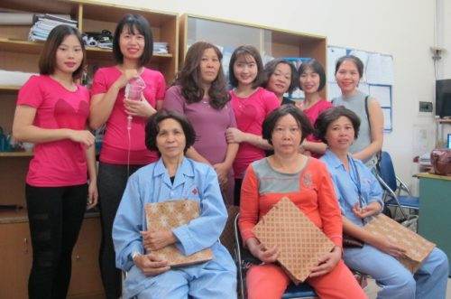 Bệnh viện K kêu gọi các nguồn lực của xã hội tặng tóc giả cho bệnh nhân ung thư