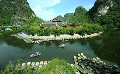 Tràng An (Ninh Bình): Du lịch sinh thái gắn với bảo vệ môi trường