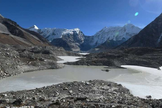 Nepal: Băng ở dãy Himalaya tan chảy với tốc độ báo động