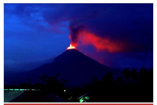Indonesia: Núi lửa phun trào 2 lần trong một buổi sáng