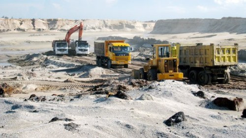Kiến nghị tiếp tục khai thác dự án mỏ sắt Thạch Khê