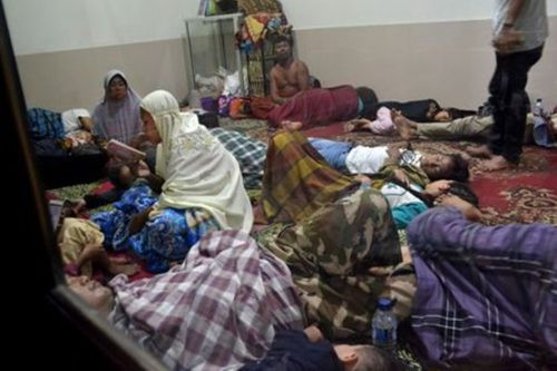 Indonesia: Sóng thần ập vào bất ngờ khiến hơn 600 người bị thương
