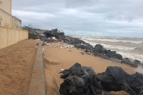 Phú Yên: Khẩn trương khắc phục sự cố sạt lở bờ biển
