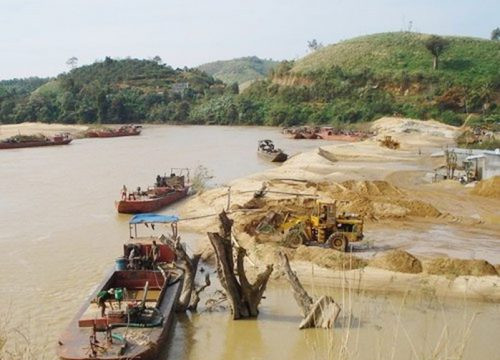 Tạm dừng khai thác cát trên sông Đồng Nai