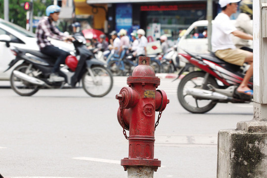 TP. Hồ Chí Minh: Nguồn nước phục vụ cứu hỏa thiếu trầm trọng