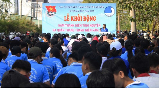 Thanh niên Kiên Giang hưởng ứng Ngày Chủ nhật xanh bảo vệ môi trường