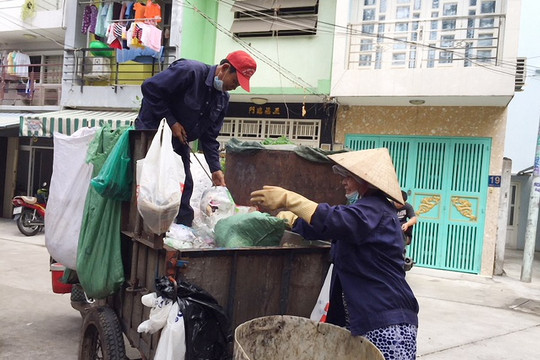 TP. Hồ Chí Minh: Bất cập phân loại rác tại nguồn