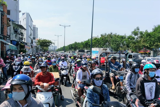 TP. Hồ Chí Minh: Chỉ số UV vượt ngưỡng mức báo động nguy hiểm