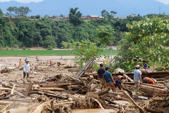 Lào Cai: Mưa lũ, giông lốc gây thiệt hại khoảng 8 tỉ đồng