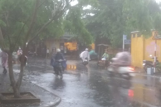 Quảng Nam: Cơn mưa “hạ nhiệt” đầu mùa