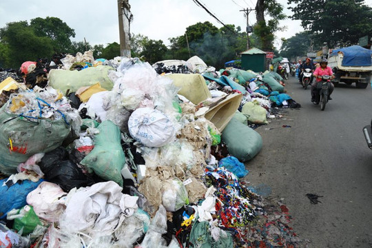 Thành phố Hồ Chí Minh: Tăng cường vận động xử lý triệt để các  ‘điểm đen’ về rác thải