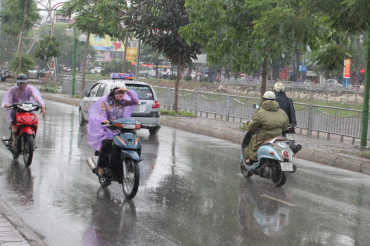 Dự báo thời tiết ngày 22/5: Hà Nội có mưa rào