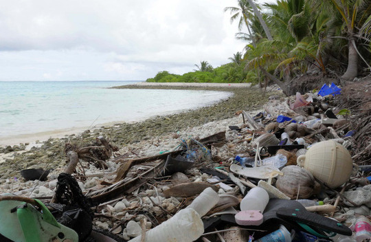 Tìm thấy 414 triệu mảnh rác nhựa trên đảo nhỏ ở Ấn Độ Dương