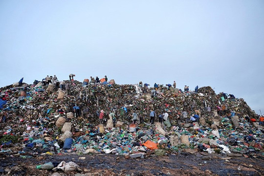 Đề xuất đầu tư 1.640 tỷ đồng dùng ‘công nghệ xanh’ với bãi rác lớn nhất Hà Nội