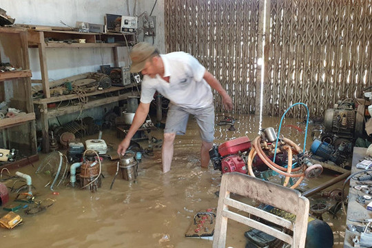 Lũ quét kinh hoàng nhấn chìm nhiều nhà dân tại TP Bảo Lộc, Lâm Đồng