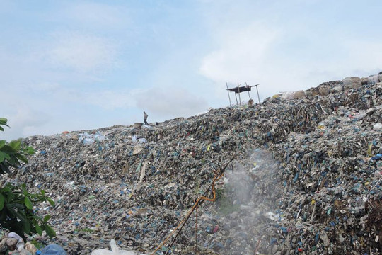 Cần Thơ: 3.000 tấn rác chôn lấp được đề nghị đốt miễn phí