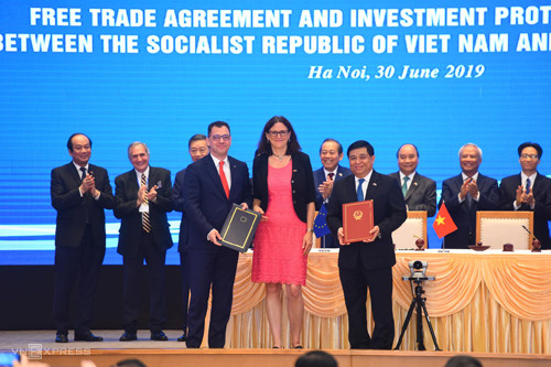 Việt Nam và EU ký kết Hiệp định thương mại tự do