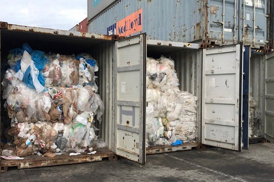 Campuchia: Phát hiện 83 container rác thải nhựa nhập khẩu bất hợp pháp tại cảng Preah Sihanouk