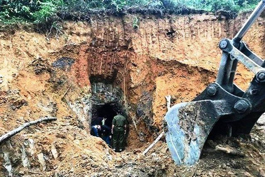 Nghệ An: Đánh sập 45 hầm khai thác quặng thiếc hết hạn