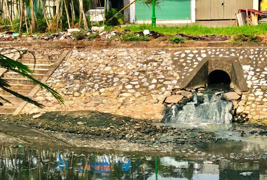 Hà Nội: Sông Sét vẫn ô nhiễm nặng