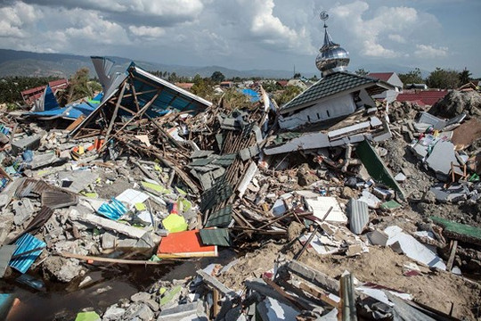 Indonesia cảnh báo sóng thần sau trận động đất mạnh 7 độ Richter