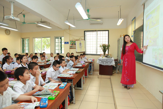 Hà Nội: 7 khoản tiền phụ huynh không phải đóng trong năm học 2019 – 2020