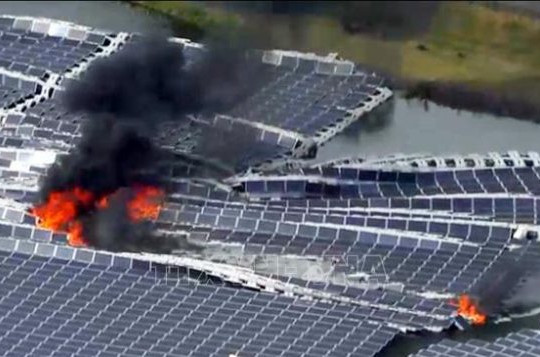 Nhật Bản: Nhà máy điện Mặt Trời lớn nhất ở tỉnh Chiba bốc cháy dữ dội