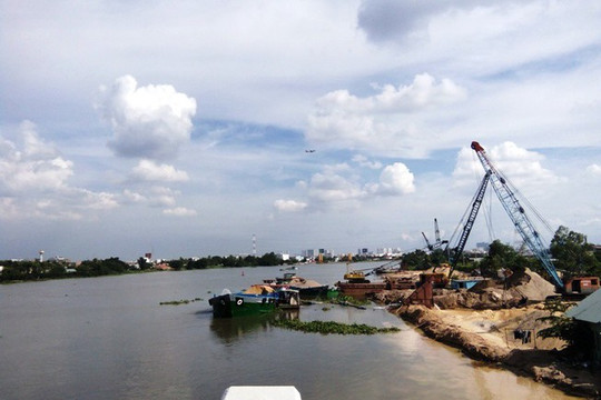 TP. Hồ Chí Minh: Xử lý các hành vi lấn chiếm, san lấp sông suối kênh rạch