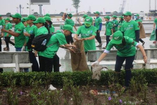 Thanh niên Kiên Giang nói không với rác thải nhựa
