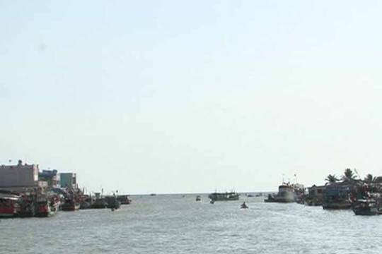 Cà Mau: Cửa biển Khánh Hội mới nạo vét đã bồi lấp