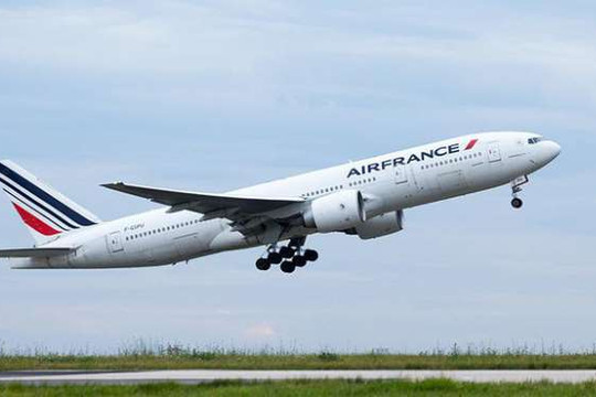 Pháp: Hãng hàng không Air France muốn giảm khí thải từ máy bay