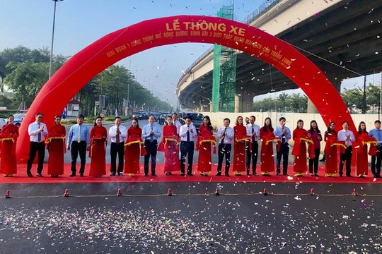 Hà Nội thông xe đường vành đai 3 đoạn Mai Dịch – cầu Thăng Long, cởi “nút thắt” cửa ngõ phía Tây Thủ đô