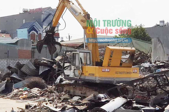 Thuận An (Bình Dương): Bất chấp lệnh cấm, bãi sắt phế liệu Phong Đăng Phát vẫn tiếp tục hoạt động gây ô nhiễm môi trường