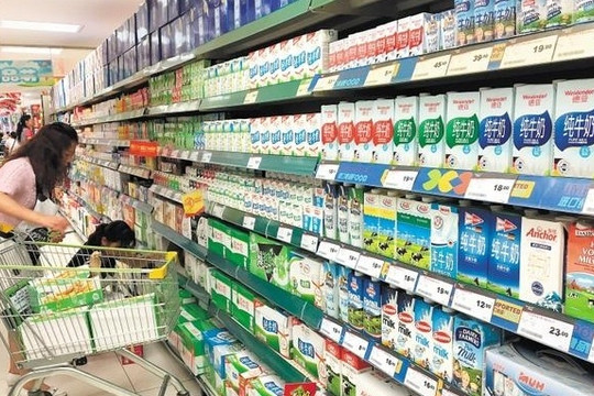 Trung Quốc: Chính thức nhập khẩu sản phẩm sữa của Việt Nam
