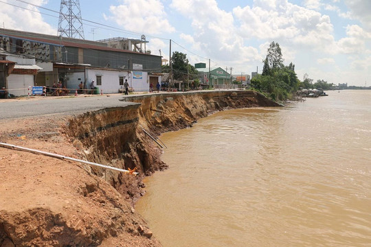 Đồng bằng sông Cửu Long: Nguy cơ bị chìm vì sụt lún và “đói” phù sa