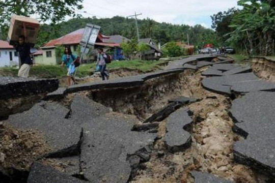 Động đất mạnh 6,8 độ richter rung chuyển phía Nam Philippines